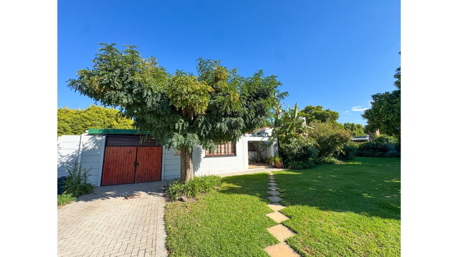 3 Bedroom Property for Sale in Prince Alfred Hamlet Western Cape